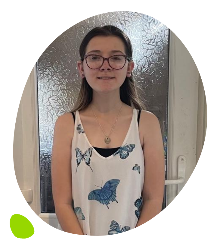 Lauren with white and blue top